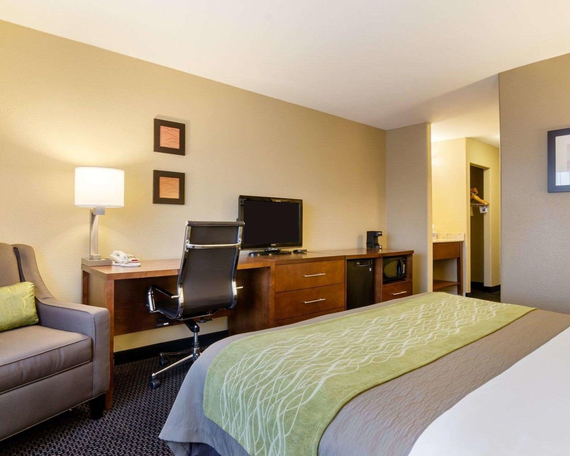 Comfort Inn Garden City Exterior photo